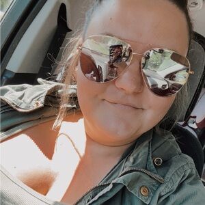 Meet your Posher, Jess